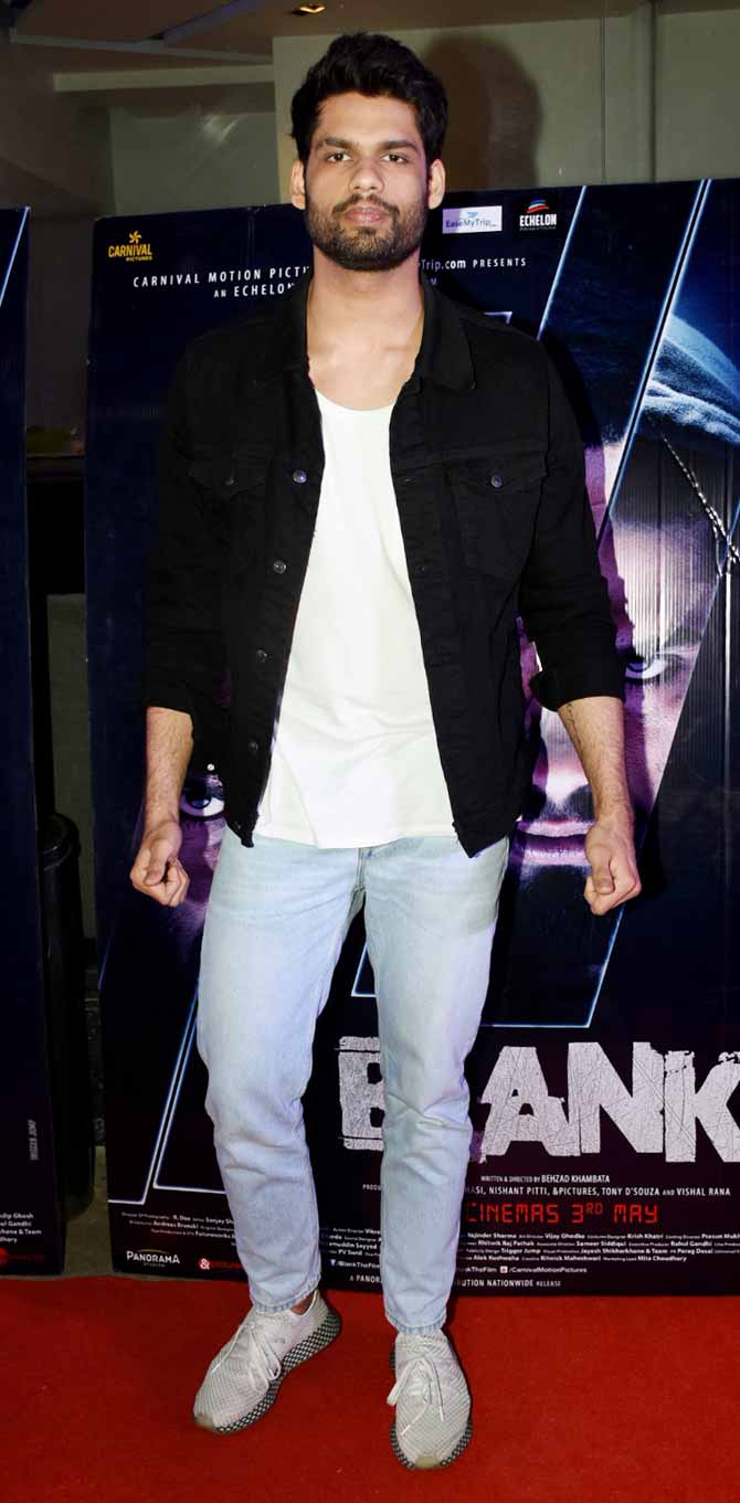 Another addition to this film is Karanvir Sharma, who was last seen as Kriti Kharbanda's boyfriend in Shaadi Mein Zaroor Aana. He is said to be playing a pivotal role in the action thriller. Akshay Kumar has also done a cameo role in Tony D'Souza's production.
In picture: Karan Kapadia was also snapped by the paparazzi at the screening. 
 