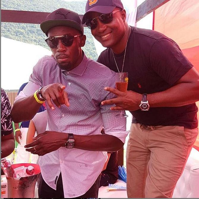 Brian Lara is also a huge fan of soccer and golf. He has taken part in various golf and soccer tournaments and has won titles in the former.