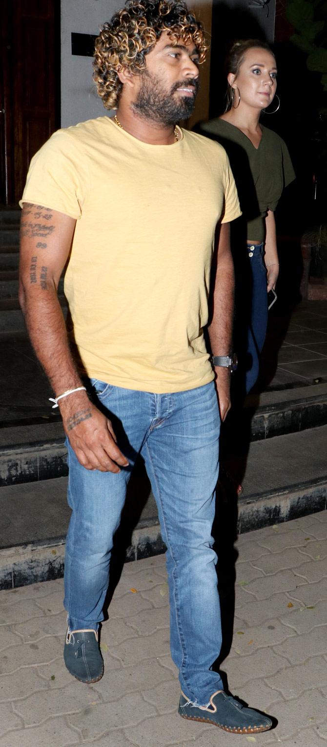 Lasith Malinga who is having a good season of IPL with the ball was spotted wearing a yellow t-shirt with blue denim.