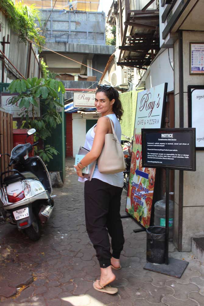 Arjun Rampal is truly and deeply in love with Gabriella Demetriades and has no qualms about publicly accepting his relationship. Gone are the days when the couples in Bollywood would keep everything hush-hush. Though the duo has not tied the knot, they share a warm relationship with each other, and their social media PDA is proof enough. 