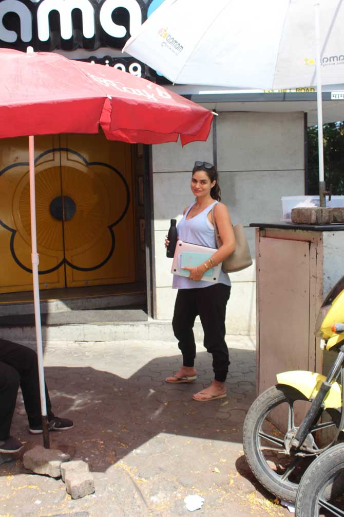 Arjun Rampal has two daughters - Mahikaa, aged 16, and Myra, aged 13, with ex-wife Mehr Jesia. He was married to her for 20 years. In May 2018, Arjun Rampal, 46, and Mehr Jessia, 48, announced that they've mutually decided to get separated.