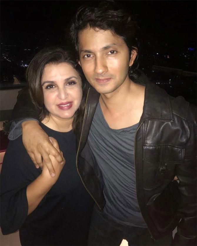 Shirish Kunder-Farah Khan: Shirish is eight years younger to choreographer-filmmaker wife Farah Khan. The two met on the sets of 'Main Hoon Na'. They got married in 2004 and have triplets - two daughters and a son.