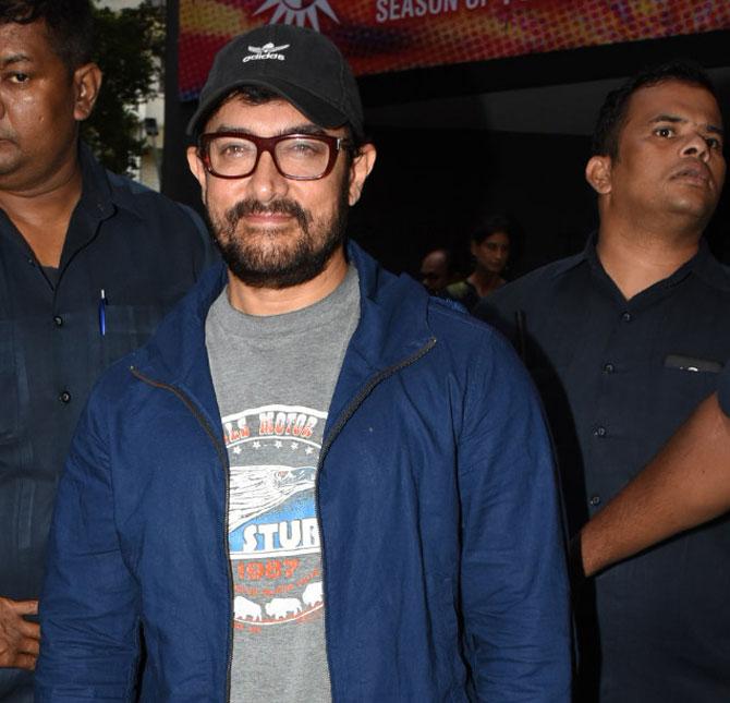 Aamir Khan who is known to choose his movies very carefully, recently enjoyed his son Junaid's play at Prithvi theatre. The actor was seen at the play recently and has urged his fans to watch the play as well.