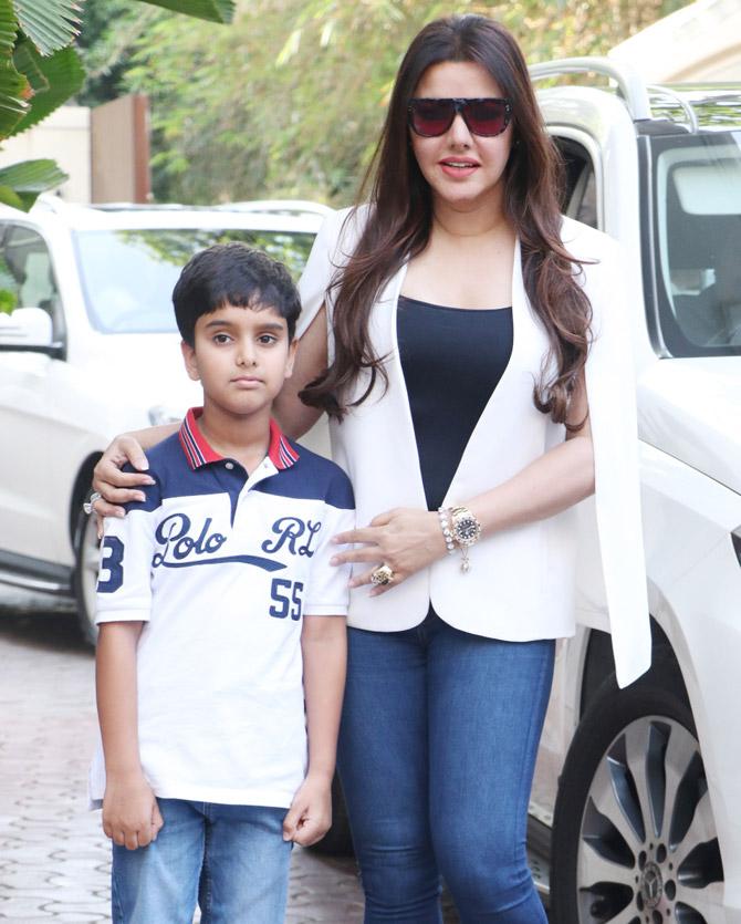 Mumbai-based philanthropist and fashionista Kaykasshan Patel was clicked with her son Arhaan. The socialite looked classy in a black t-shirt teamed up with a white blazer and blue jeans.
