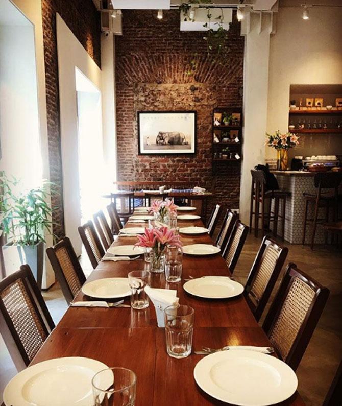 Sequel Bistro & Juice Bar, Pali Hill: Located in the posh area of Pali Hill, Bandra, Sequel is another restaurant which specialises in healthy food which makes it the picture-perfect place for Bollywood celebrities to unwind