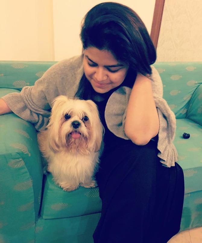 Sharing a leaf out of her personal life, Poonam Mahajan gives us insights into her happy-go-lucky life by sharing this cute and candid pic with her pet. She captioned the pic: My new friend.