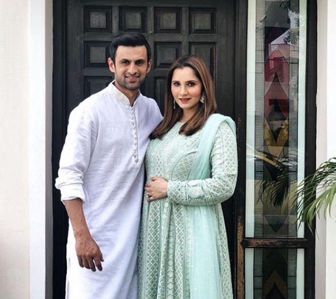 Shoaib Malik's family was not too supportive of his cricketing career during his childhood and they wanted him to focus more on education.