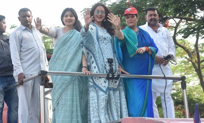 In an earlier interview, reacting to the controversy over Shatrughan Sinha, a Congress member, campaigning for her when she filed her nomination papers, Poonam Sinha says, 