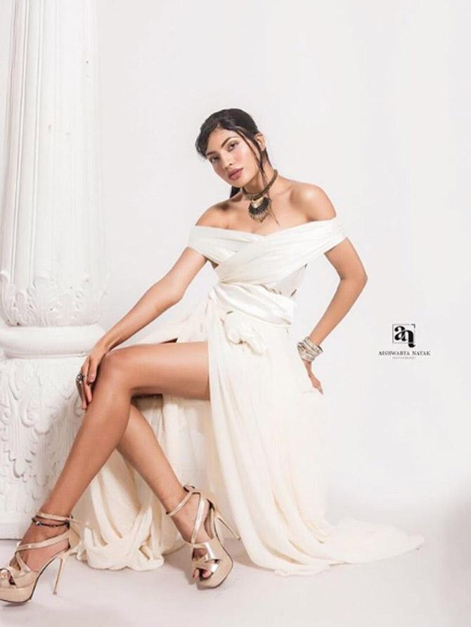 Urvi Shetty is really a lens favourite as she really knows how to shine when she is in front of the camera. This photo is also from a photoshoot