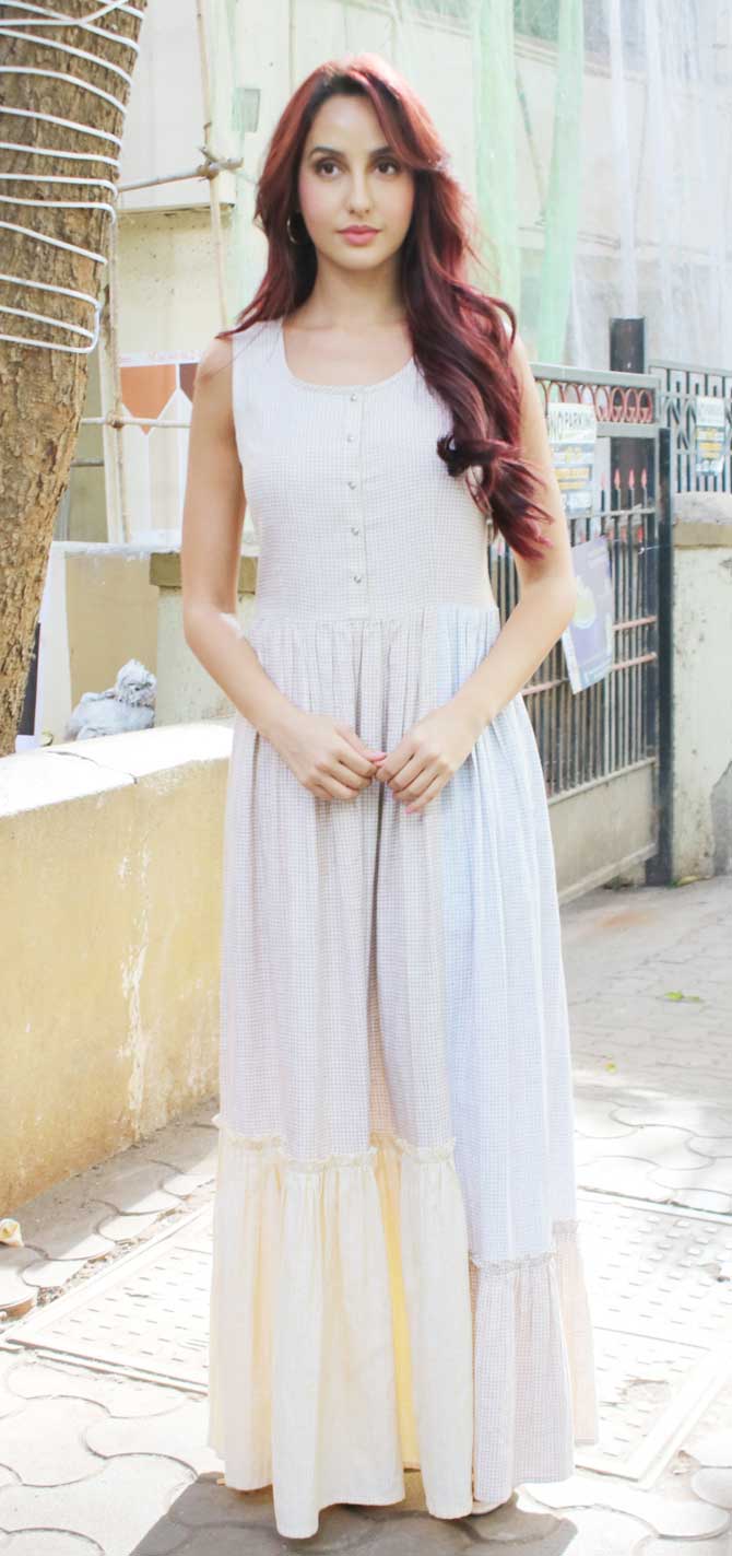 Nora Fatehi attended the launch event of a spa in Bandra. Nora looked pretty in her flowing dress. The Dilbar actress will be next seen in Bharat along with Salman Khan, Katrina Kaif among others.