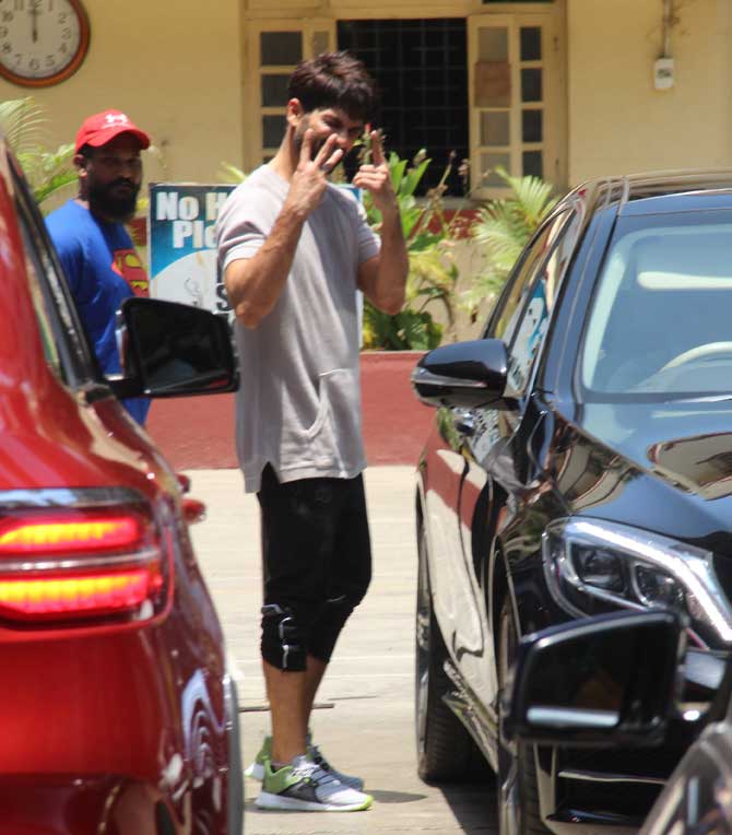 Shahid Kapoor went through an extreme physical transformation for his role in the film. A major part of the film required him to smoke cigarettes, beedis and pretend to snort cocaine, things that the actor doesn't endorse. Kiara Advani plays the female lead in the film.
In picture: Shahid Kapoor is seen gesturing the number '13' the release date of his film Kabir Singh's trailer.