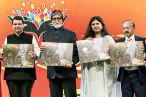 Fadnavis, Bachchan unveil annual calendar of Mumbai Police