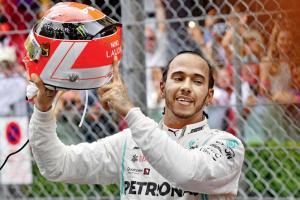F1: Champion Lewis Hamilton had the late Niki Lauda on his mind