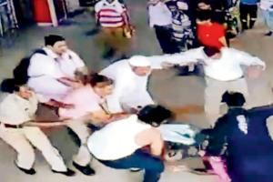 Mumbai crime: Gateman, kin thrash guard over parking of bike at station