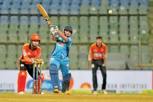 Aakash Tigers down Shivaji Park Lions to qualify for semi-finals