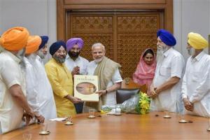 Harsimrat wants Modi to take up Guru Nanak palace demolition issue with