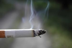 Quitting smoking cuts bladder cancer risk in women, says new Study