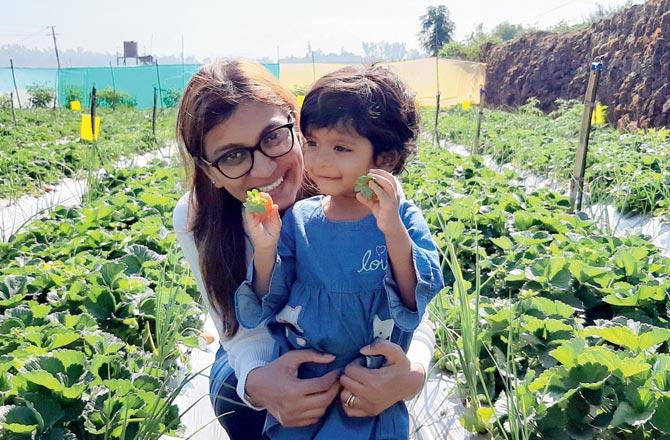 Sonal Gawde with Samyra at an organic farm in Mahabaleshwar