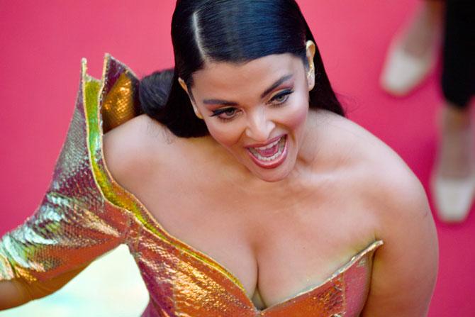 Cannes Pics: Aishwarya Rai looks breathtakingly hot in fish-cut gown
