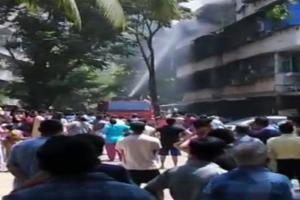 Watch Video: Fire breaks out in Dadar; 10-year-old girl dies, 1 injured