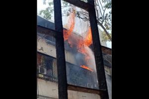 15-year-old dies after building catches massive fire in Dadar