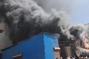 Fire breaks out at Gausiya compound in Kalwa, no casualties yet