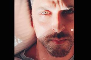 Look who is gushing over Hrithik Roshan's oh-so-beautiful eyes