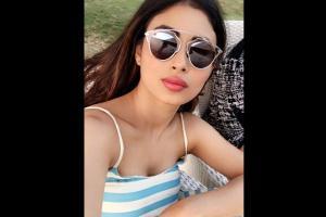 Mouni Roy ousted from Bole Chudiyan for being 'unprofessional'?