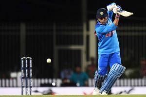 Sachin Tendulkar reveals his thoughts on Dhoni's ideal batting positin