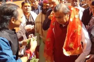 Mukesh Ambani visits Badrinath temple, donates Rs 2 crore