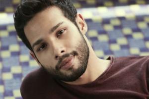 Siddhant Chaturvedi pens down a rap on behalf of his character MC Sher