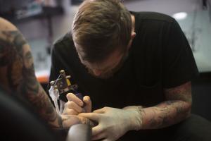 How to diagnose tattoo infection at an early stage