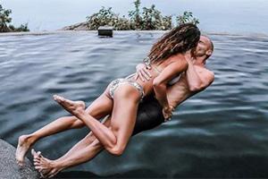 This yoga couple will give you serious relationship and fitness goals