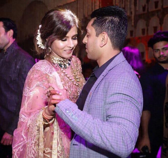 Here, the two can be seen dancing with each other as Tehseen Poonawalla stares into her eyes. With a baby pink heavy lehenga and a signature neckpiece, it seems like Poonawalla has swept her off her feet.