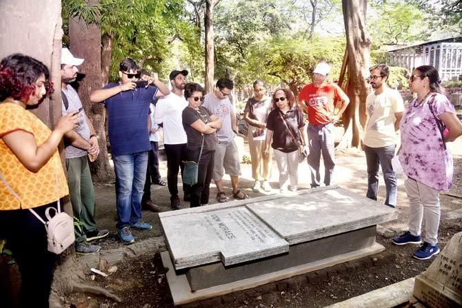 At the grave of celebrated poet and writer and Sahitya Akademi award winner, Dom Moraes who passed away in 2004