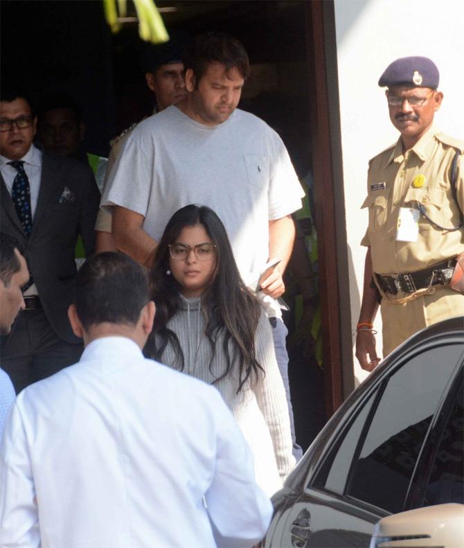 While being snapped by paps at the Kalina airport, Isha Ambani was seen spotting a casual look. The Ambani heiress donned a grey pullover which she paired with track pants and trainers. Isha complimented her attire with minimal accessories and left her long tresses open.