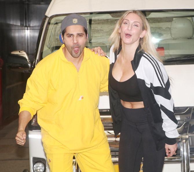 Charlotte Flair met up with Bollywood actor Varun Dhawan and spent a few hours with him. Pic/ Yogen Shah