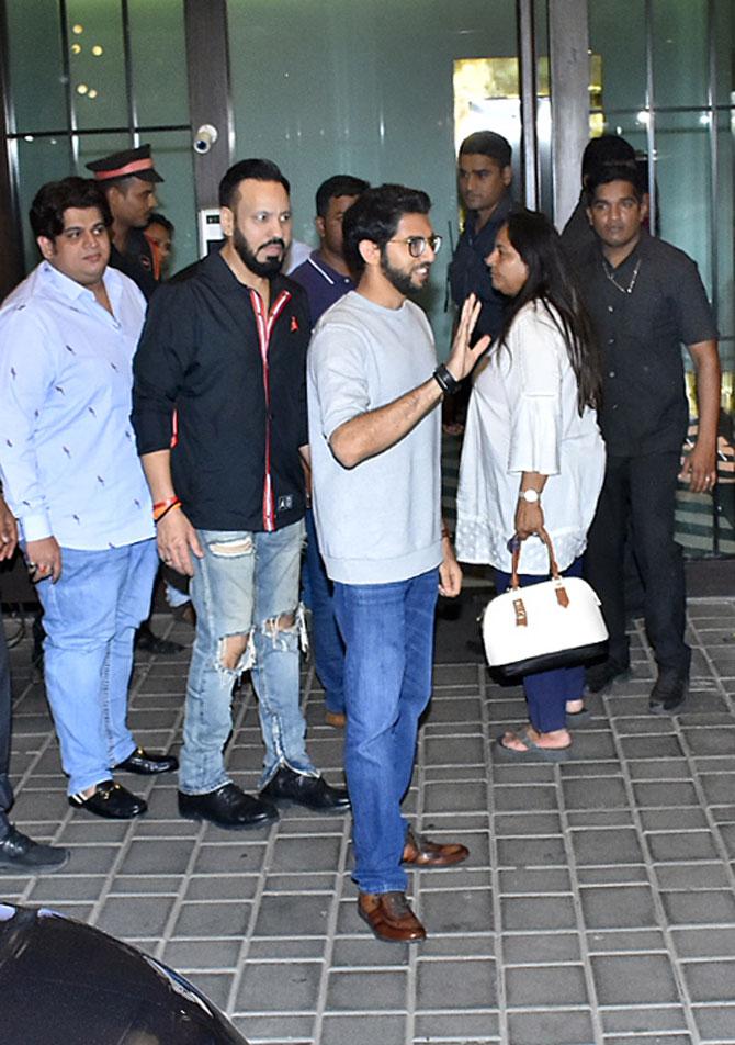 Yuva Sena Chief Aaditya Thackeray was also one of the esteemed invitees for Arpita Khan's wedding anniversary bash which was held on November 18.