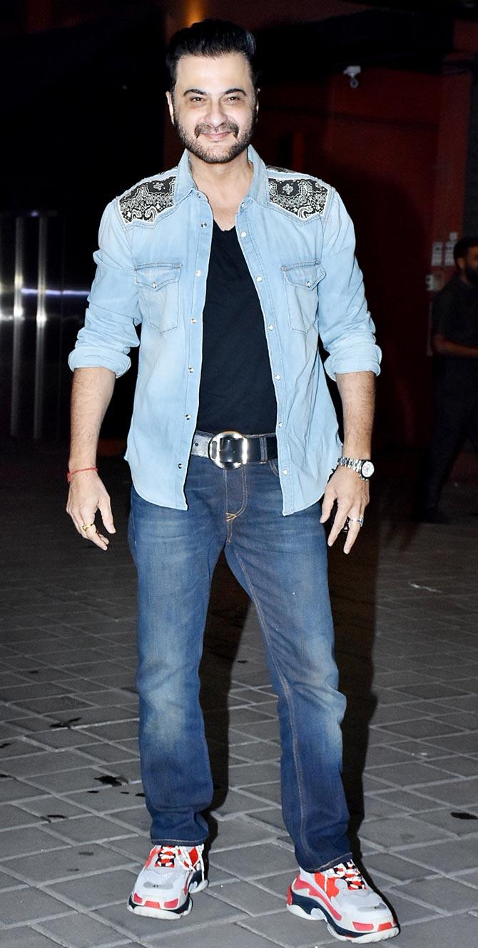 Sanjay Kapoor was all smiles as he attended Arpita Khan Sharma and Aayush Sharma's wedding anniversary bash.