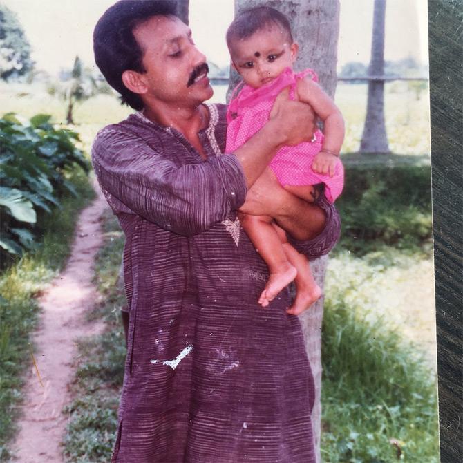 Since childhood, it appears Mimi's life has been surrounded by family and friends. And over the years, these have been an integral and inseparable part of her life. While sharing this photo from her childhood, Mimi wrote: To the most handsome person in my life, Happy fathers day!