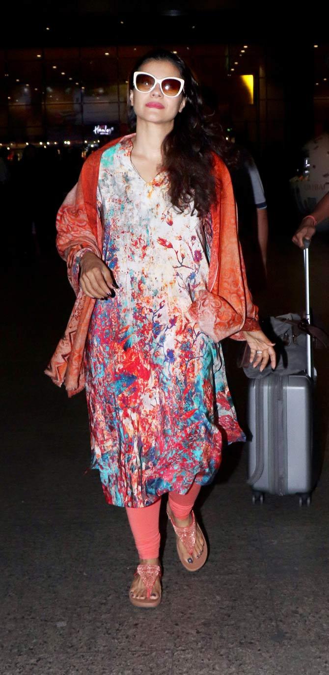 Mother-daughter duo Kajol and Nysa Devgan snapped at Mumbai airport