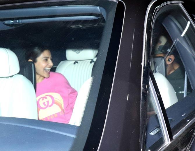 Virat's wife and Bollywood actress Anushka Sharma was eagerly waiting for her husband to arrive and the happiness and excitement on Anushka Sharma's face speak volumes!