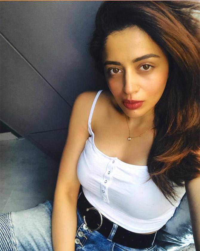 Nehha Pendse believes in competing with herself, which helps her perform better. 