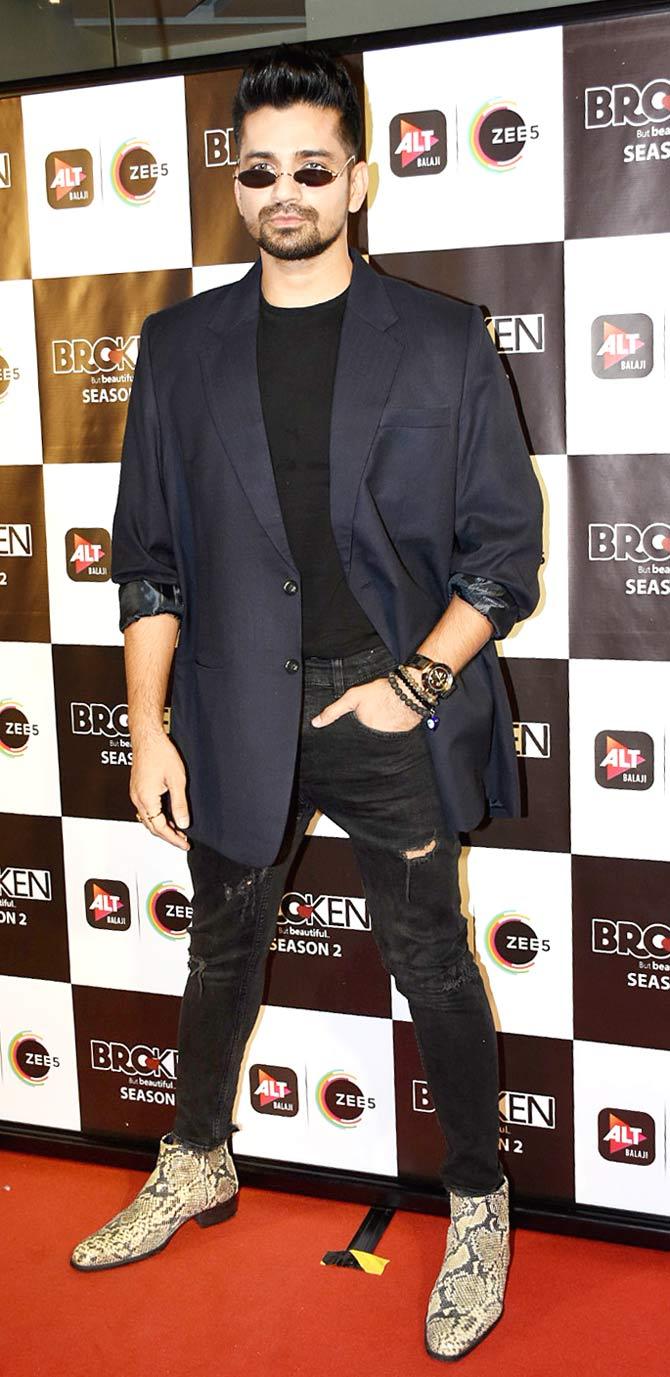 Will Vikrant Massey and Harleen Sethi fall in love in Season 2, only the time will tell. Broken But Beautiful 2 is all set to release on November 27.
In picture: Saath Nibhana Saathiya fame Vishal Singh was also snapped at the screening.