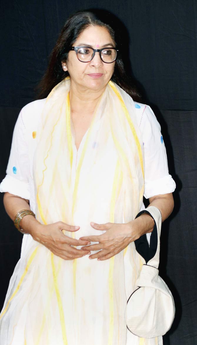 Neena Gupta also attended Shaukat Kaifi's prayer meet at a hall in Juhu.