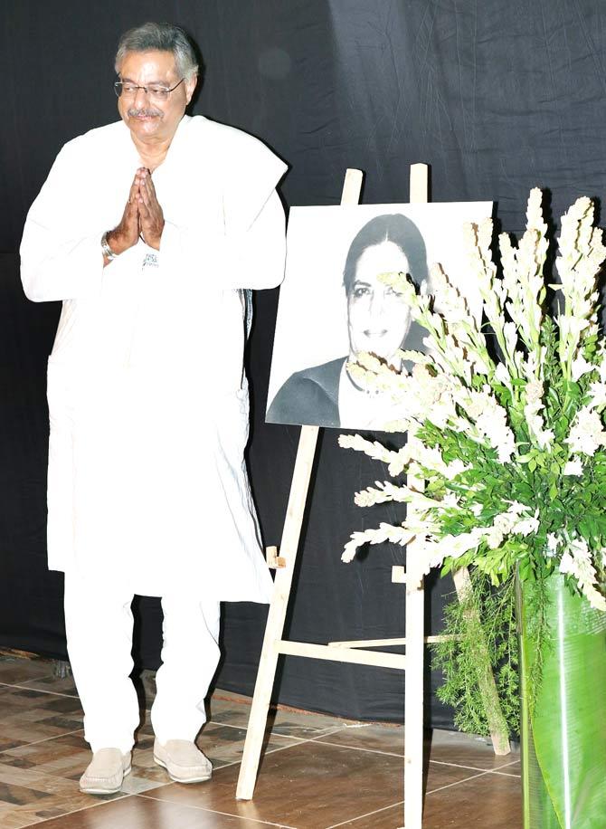 Siddharth Kak at Shaukat Kaifi's prayer meet at a hall in Juhu.