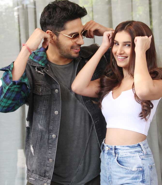 Their roles in Marjaavaan might be serious, but the duo knows to have fun together. This picture is a proof of it!
