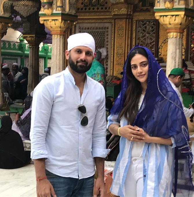 Nikhil Jain shared this simple yet sweet picture a month after his wedding to Nusrat Jahan. The two were seen posing for the lenses after they offered their prayers at the Dargah of Khwaja Hazrat Nizamuddin Aulia Mehboob Elahi in New Delhi.