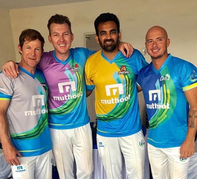 Brett Lee catches up with Zaheer Khan, Jonty Rhodes and Herschelle Gibbs and captioned it: Great to catch up with these superstars of world cricket @muthootpappachangroup #muthootblueleagueofdreams @jontyrhodes8 @zaheer_khan34 @herschellegibbs