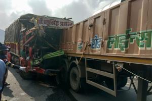 Two killed, one injured in major accident on Mumbai-Pune Expressway